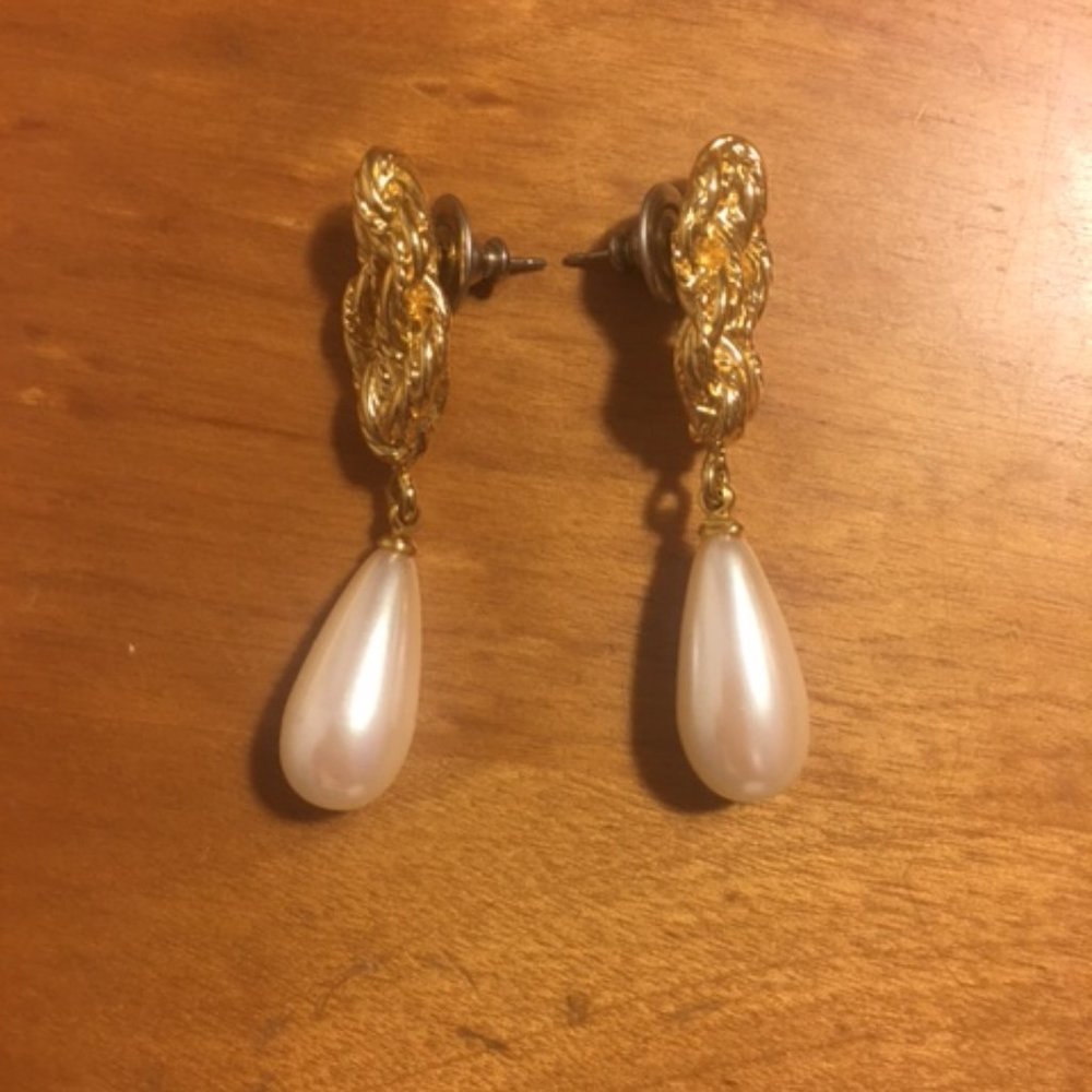 Vintage Givenchy Pearl Drop Earrings